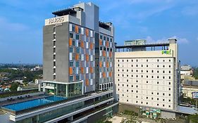 Harris Hotel & Conventions Solo